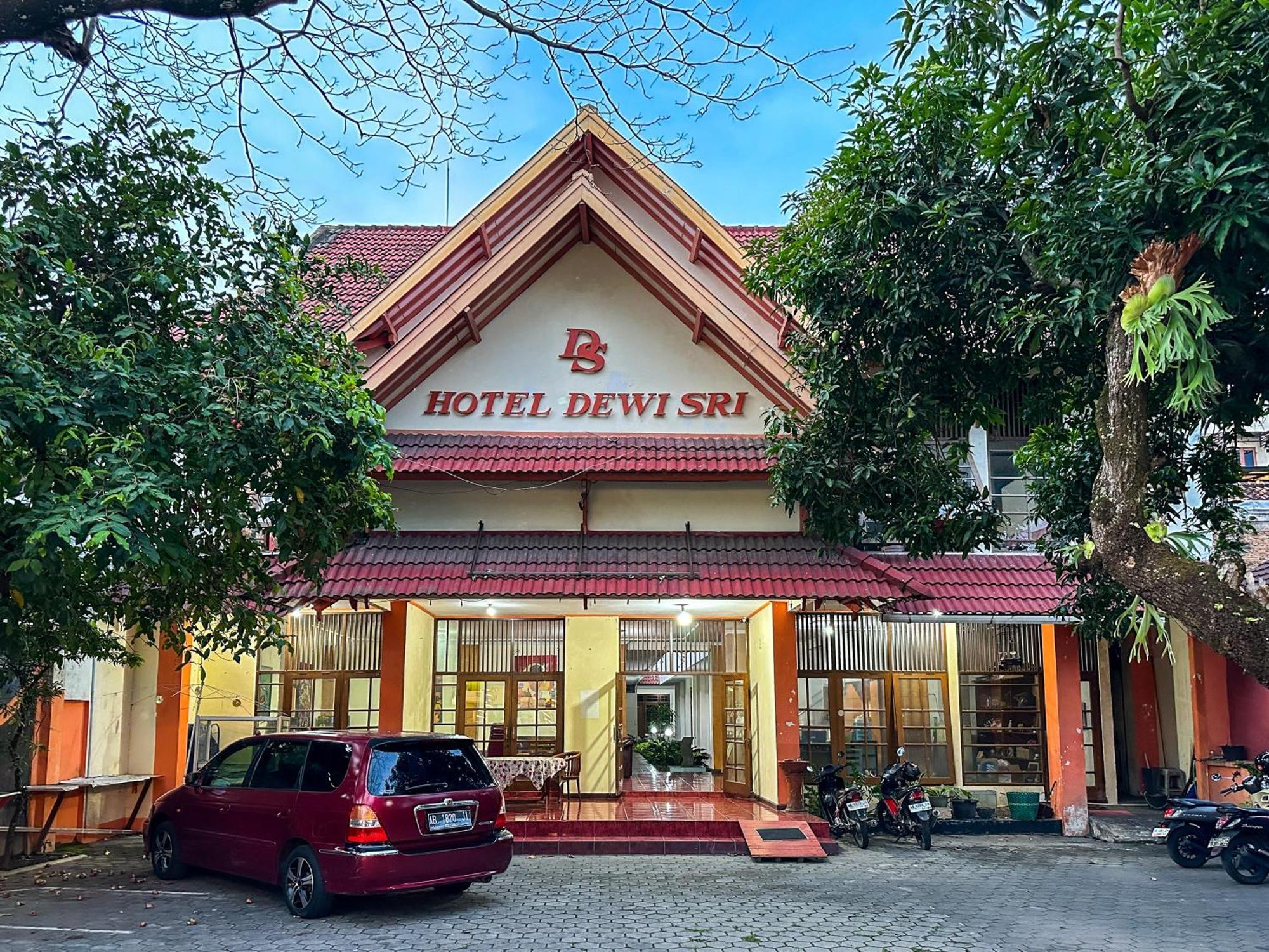 Dewi Sri Redpartner 2*